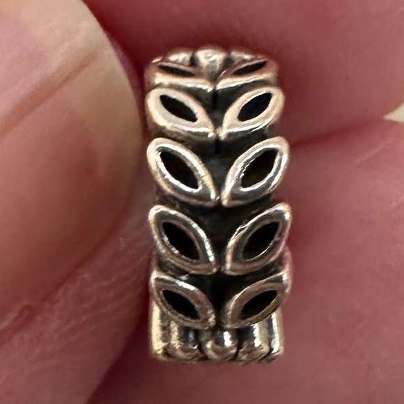 Pandora 925 Silver Purple Flower CZ Amethyst Sparkling Spacer Bead Charm - Picture 3 of 4